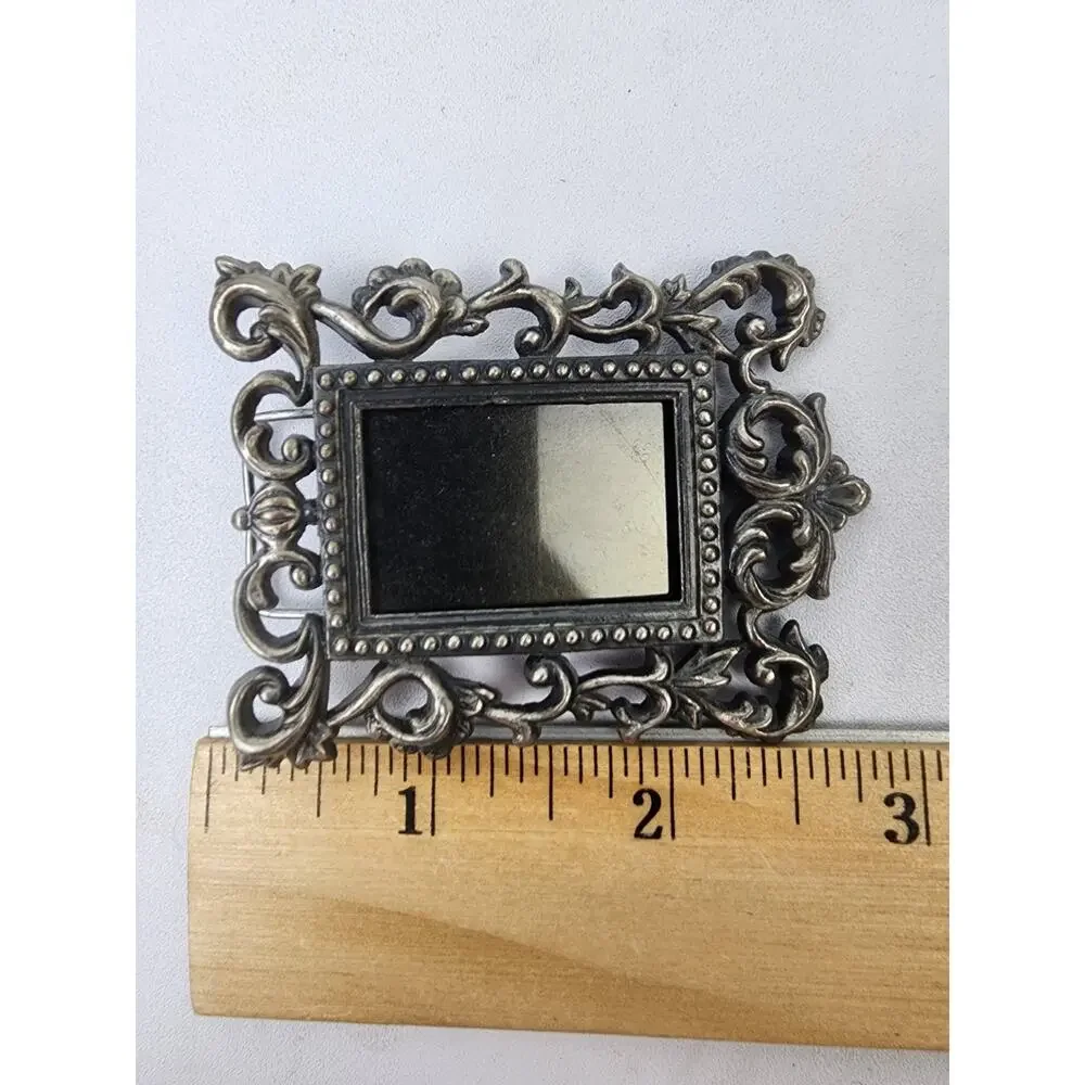 Mini Metal Silver Picture Frames 3.5 x 3